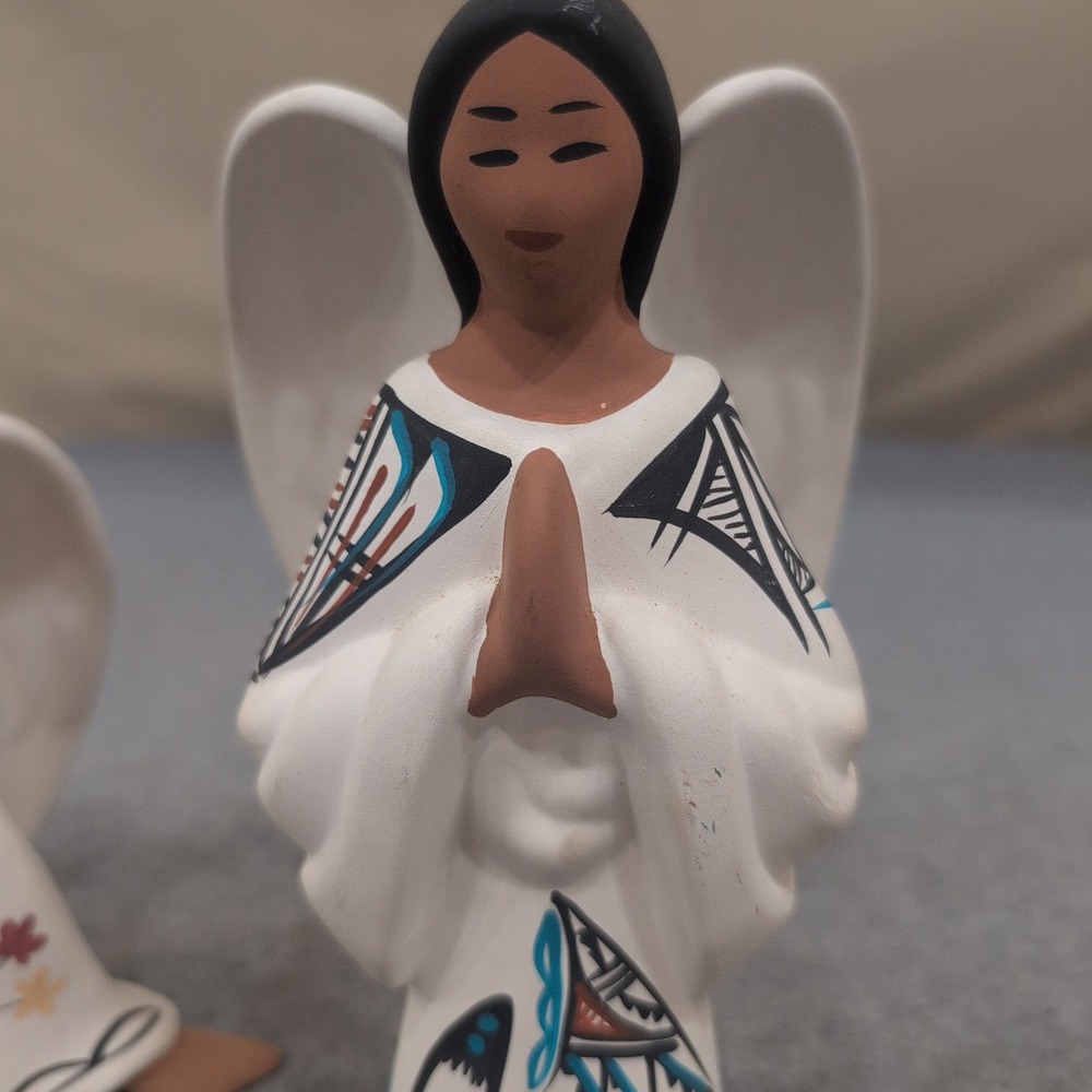 Southwestern Hand Painted Clay Angel Figurines Set of 2 Navajo Signed - Picture 2 of 10